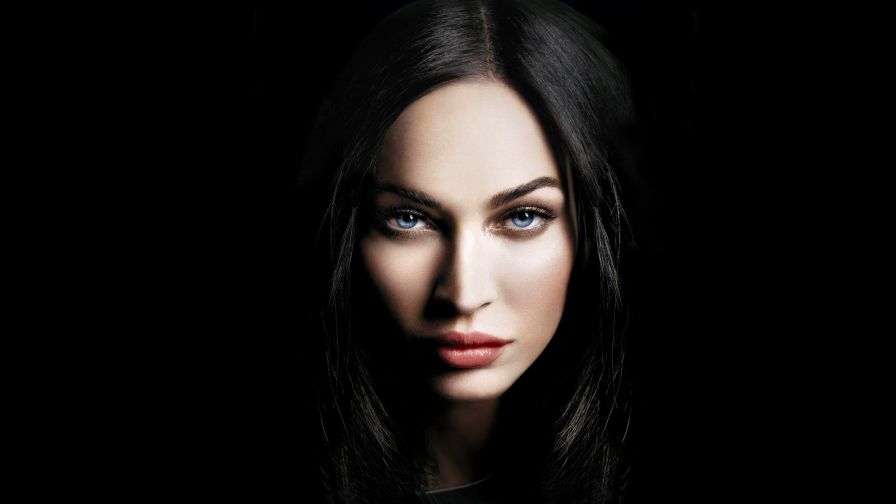 Megan Fox Actress Wallpaper 457